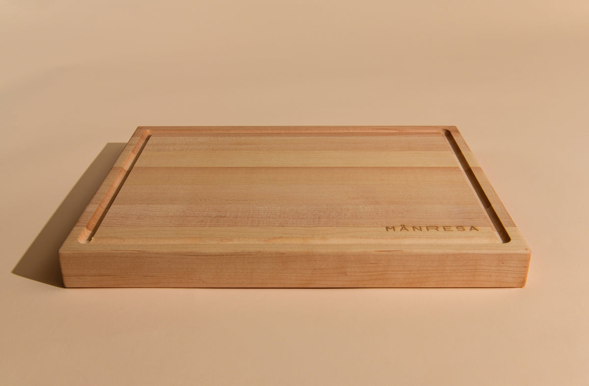 Mänresa North Woods Maple edge grain butcher block
