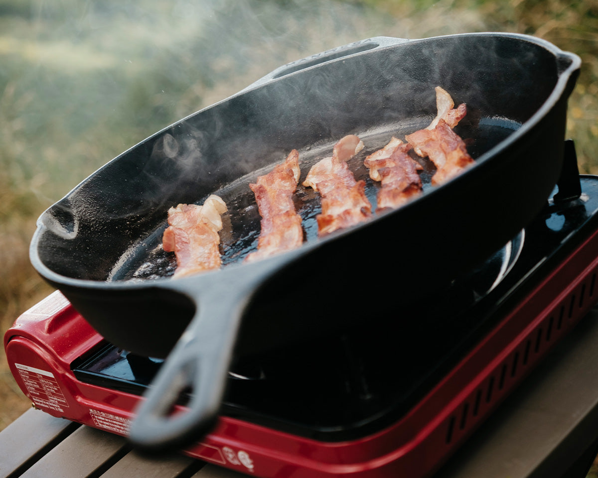 Mänresa cast iron pan, lifestyle photo 2