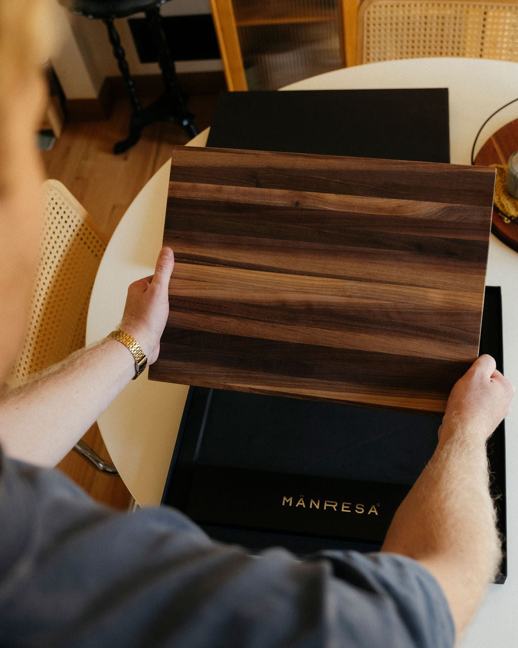 Walnut butcher block chef knife gift set, board held up out of the gift box